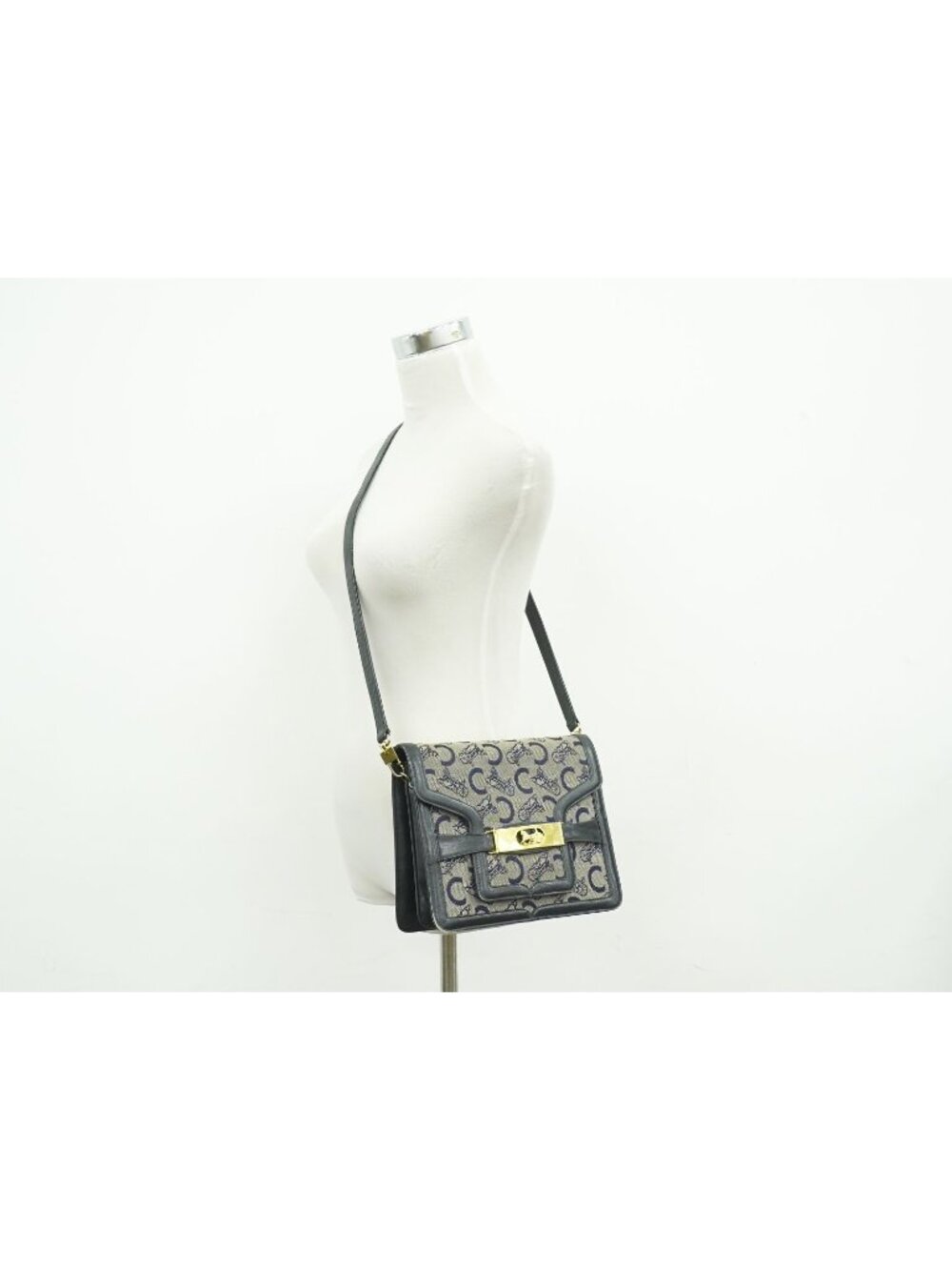 ★SOLD★ Celine C Sulky Carriage Shoulder Bag Pochette Canvas Navy - Picture 6 of 9